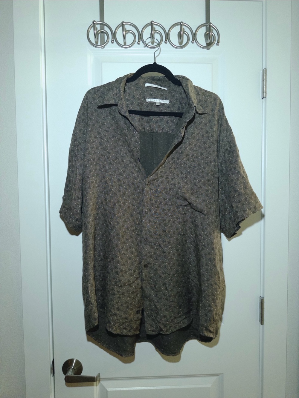 Perry Ellis 100% Silk Olive Short-Sleeve Button-Down Shirt